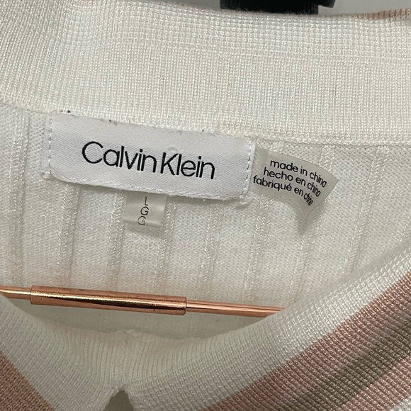 Off white/pink/black sweater - Picture 3 of 3